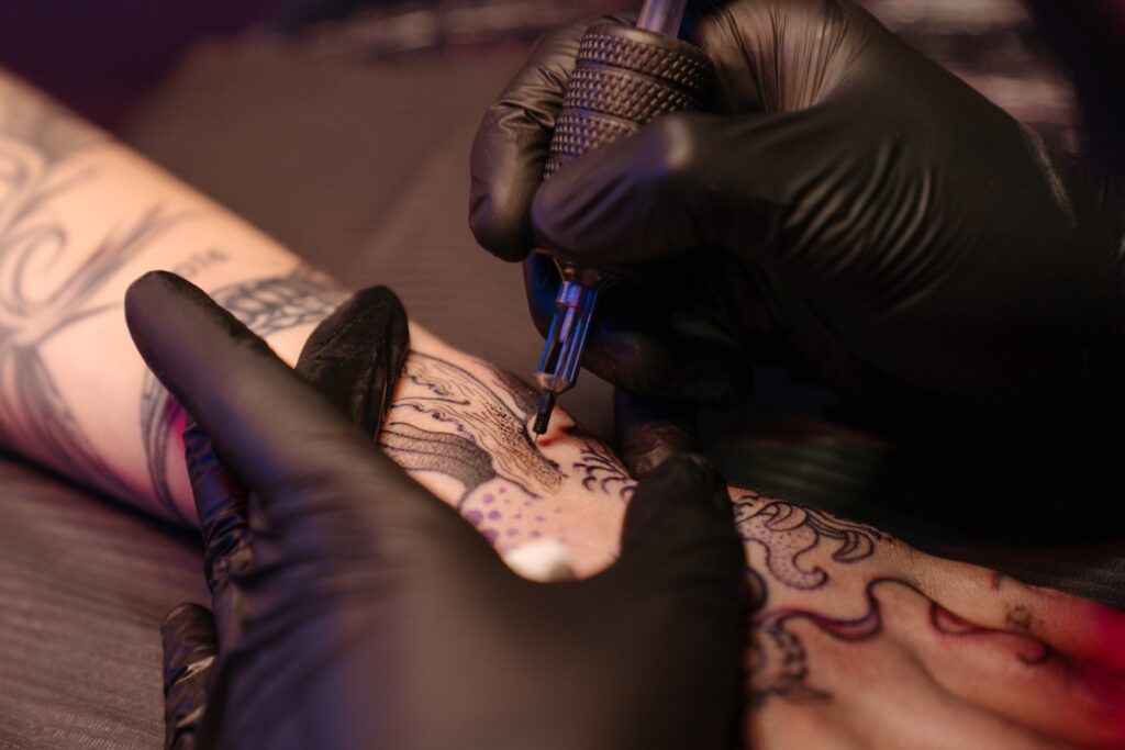 Tattoo pflegen nach dem Stechen